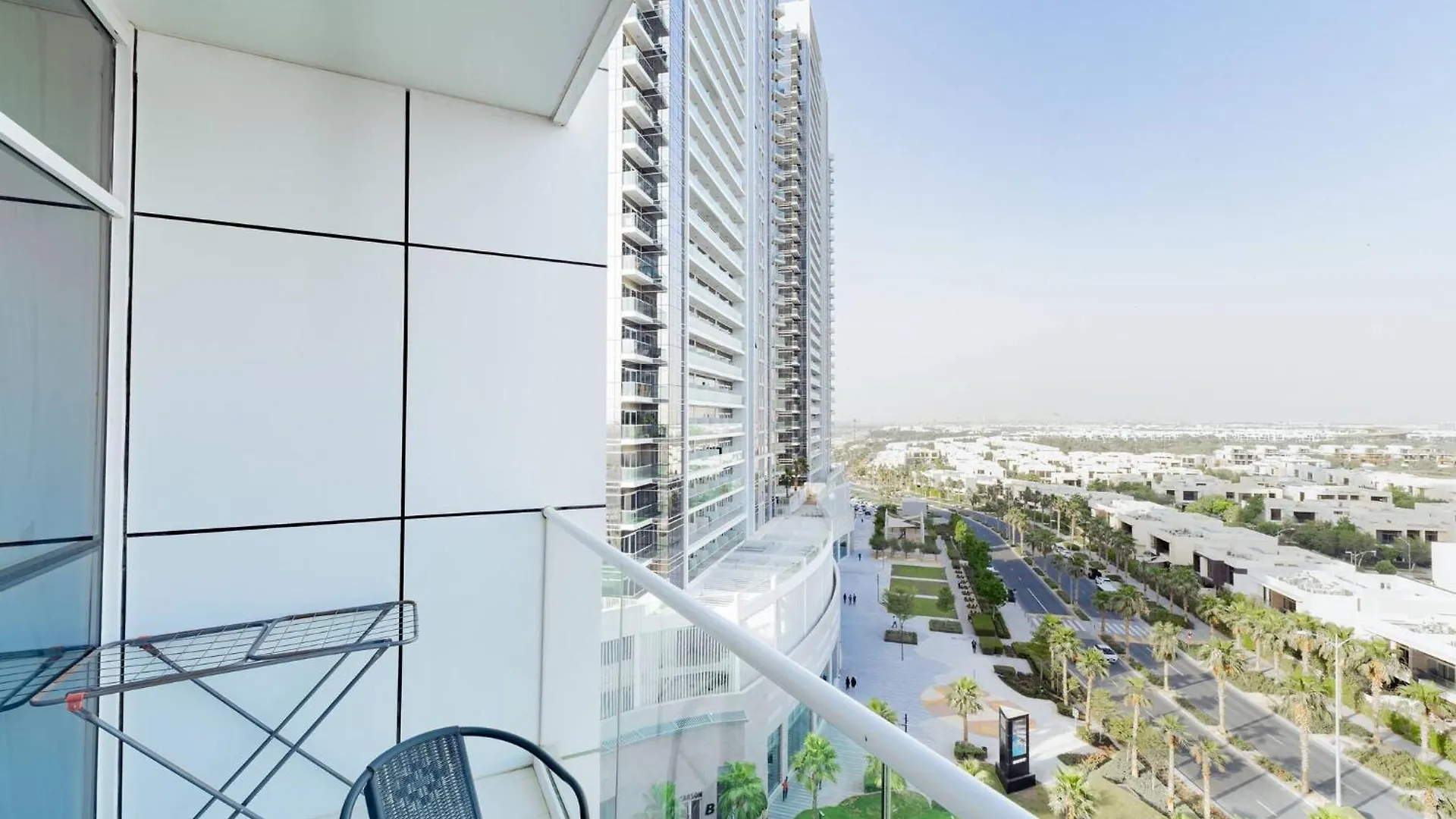 Apartment Elegant Studio In Damac Hills - Exclusive Living With Premium Amenities, Managed By Think Realty Dubai